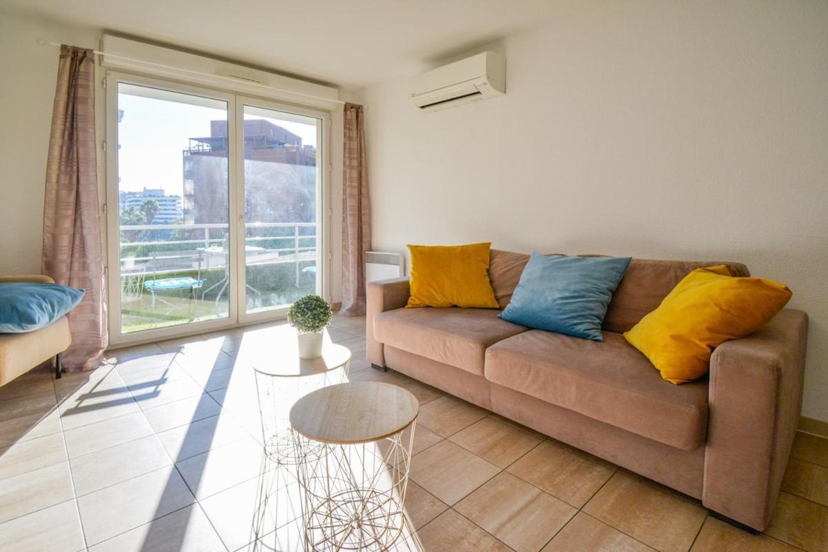 Apartamento Port Marianne Avec Terrasse Et Parking Gratuit Montpellier Exterior foto