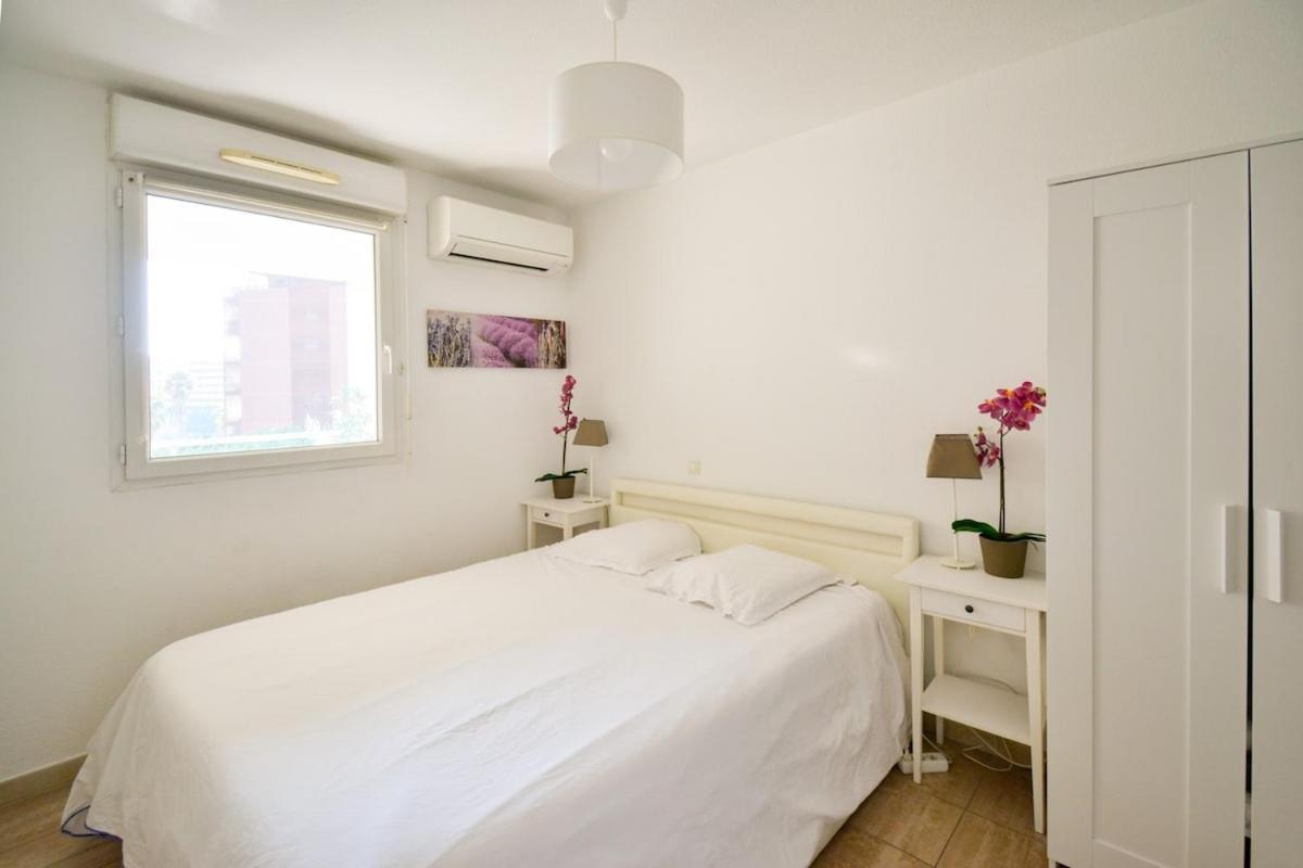 Apartamento Port Marianne Avec Terrasse Et Parking Gratuit Montpellier Exterior foto